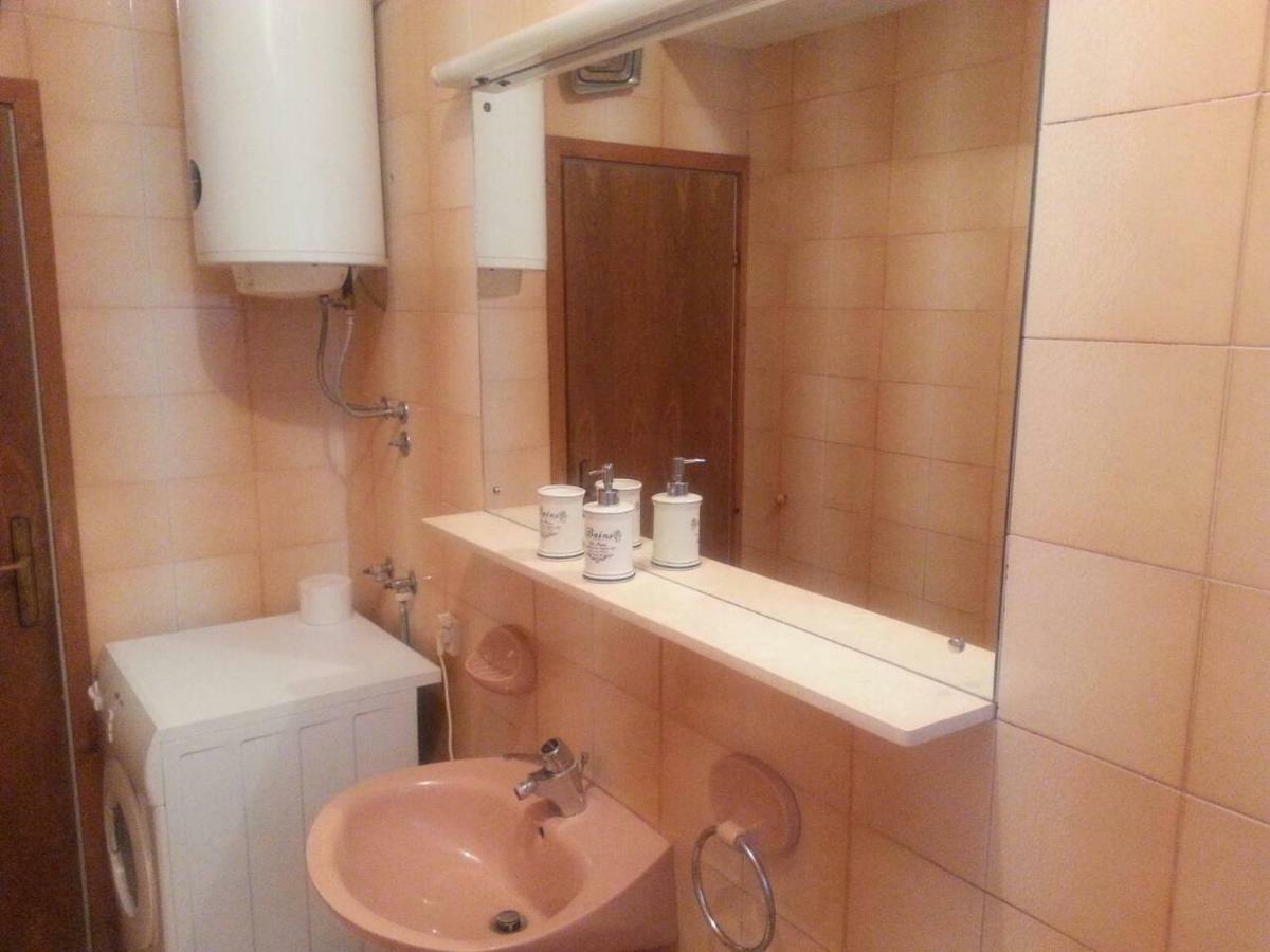 Family House Lise Apartment Млини Екстериор снимка